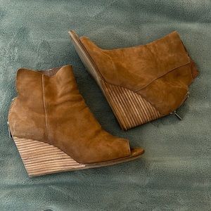 Lucky Brand Tan Booties - LK-URBI Women’s Size 9.5